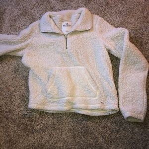 Hollister pullover